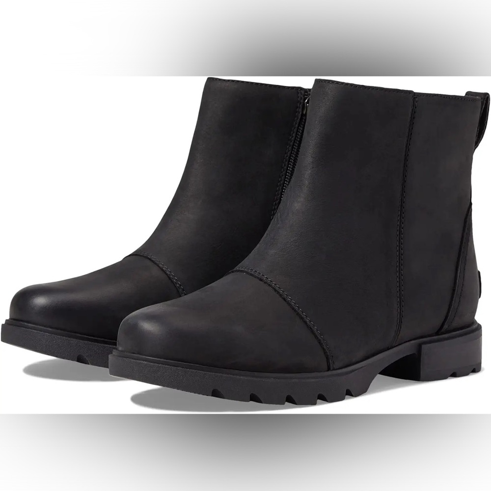 NWT Sorel Emelie Boot